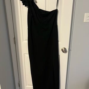 Xscape Black One-Shoulder Dress with Floral Detail